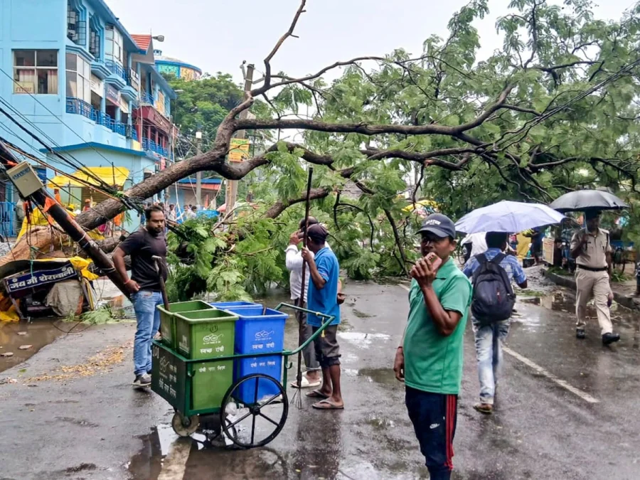 रांची में फिर बिगड़ने वाला है मौसम, आंधी तूफान के साथ बारिश के आसार
