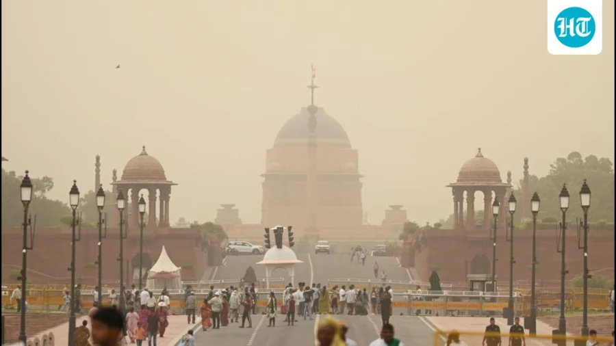 Delhi battered by overnight dust storm; orange alert issued for Thursday