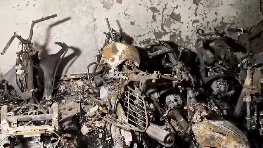 Midnight blaze in Delhi apartment kills three, leaves two critical