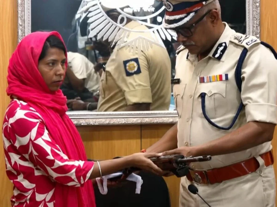 सांसद की हत्या कर छाती पर चढ़ मनाया था जश्न, कौन है नरसंहार करने वाली खूंखार नक्सली शकुंतला महतो?