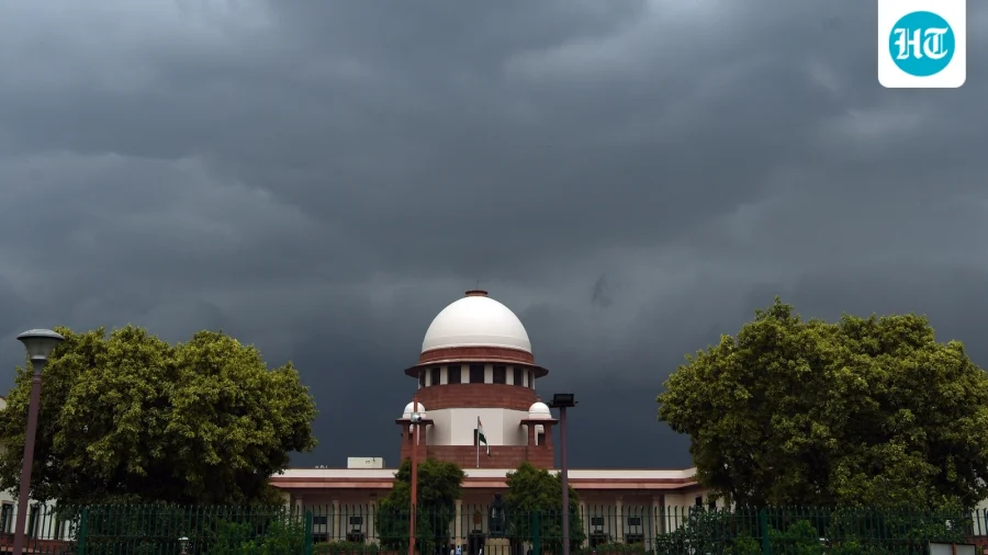 Walking on footpaths a fundamental right, Supreme Court says