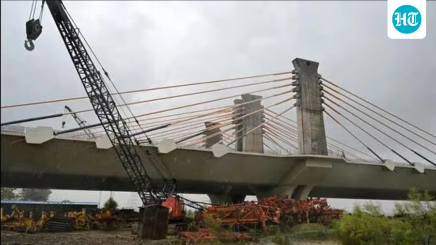 Final deck slab cast, Barapullah Phase-III corridor nears completion