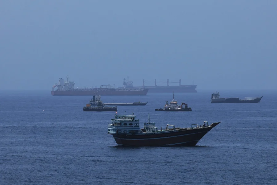Hormuz route open despite Iran declaration, maritime group says