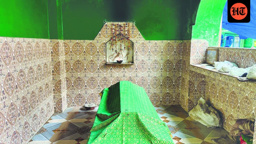 Delhiwale: A shrine in GB Road