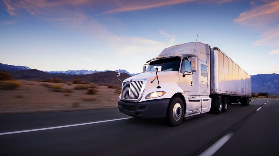 A Veteran Takes Up Trucking in His 60s. The New Paycheck Can Grow His Social Security, or Shrink It, Depending on One Thing.