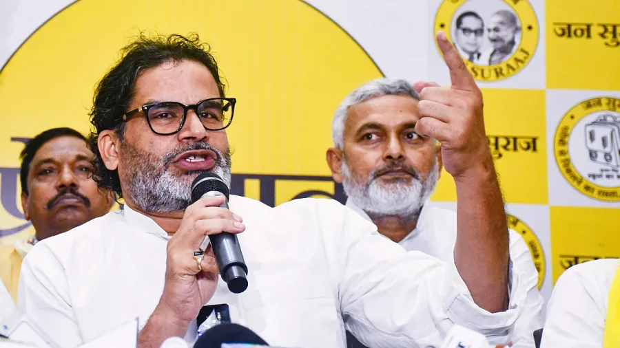 Bankipur bypoll: Prashant Kishor holds slim lead in opening rounds