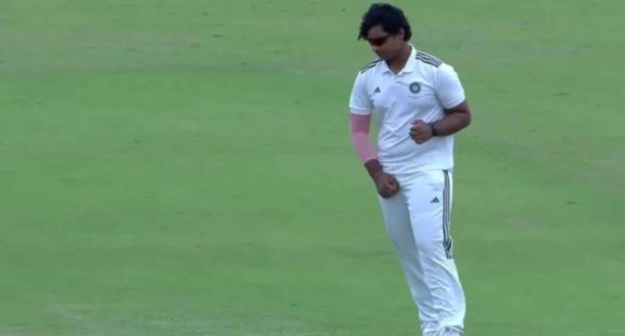 New Controversy Over Vaibhav Sooryavanshi's Jersey: Why Did He Tape It?