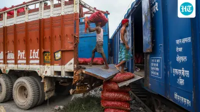 'Kanda Express' with 453 tonnes of onion from Nashik reaches Delhi to help cool prices
