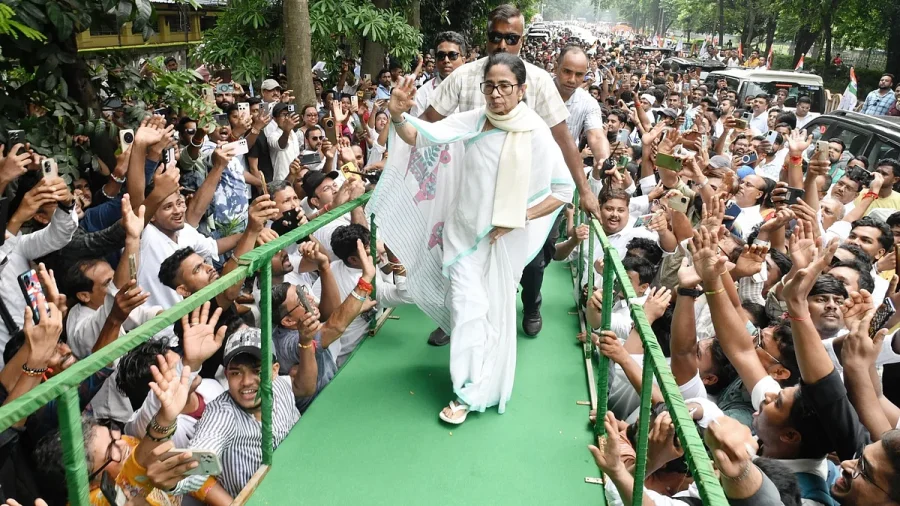 Don’t provoke me: Mamata 'warns' Suvendu over Lakshmir Bhandar
