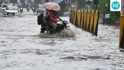 Delhi struggles on 2nd straight rainy day
