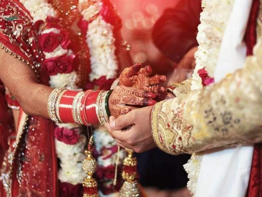 न निकाह, न फेरे, नक्सलियों को शादी के लिए करानी पड़ती थी नसबंदी, सरेंडर के बाद खुलासा