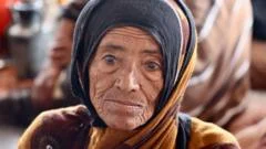 Yemenis flee across Red Sea as Houthis and Saudi-backed forces escalate war