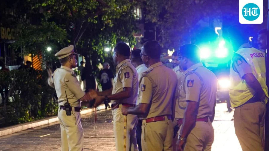 4 die after being run over by speeding train in Andhra Pradesh; 1 injured: Cops