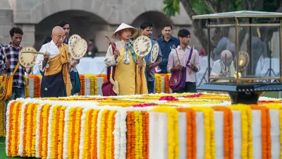 ‘Truth, non-violence still relevant’: Congress pays tribute to Gandhiji